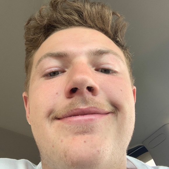 Meet your Posher, Frazer - Picture 1 of 1